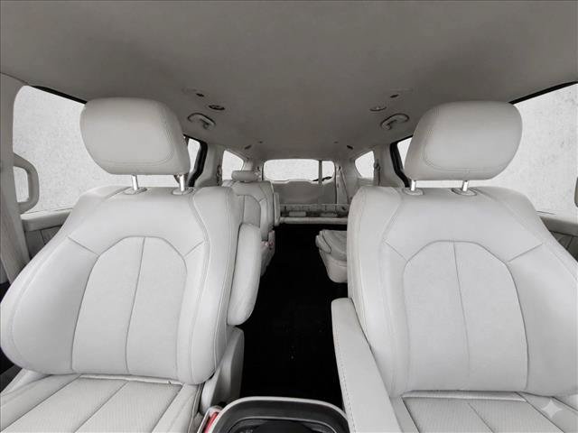 Used 2021 Chrysler Voyager Lxi FWD image 20