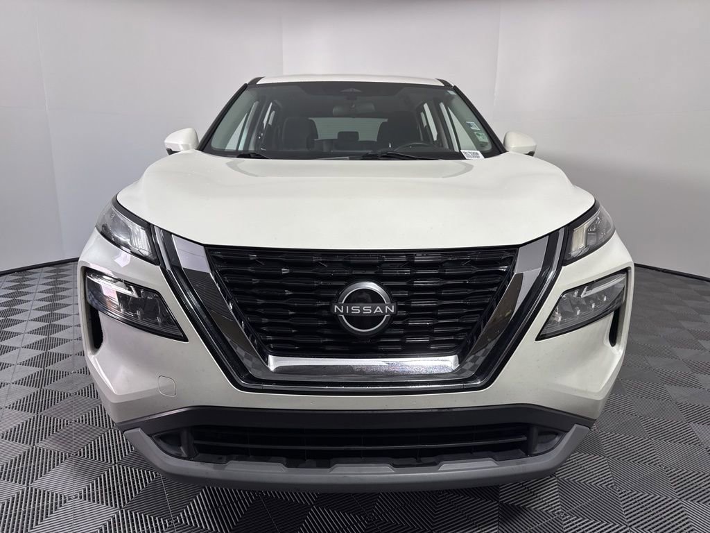 Used 2023 Nissan Rogue SV image 11