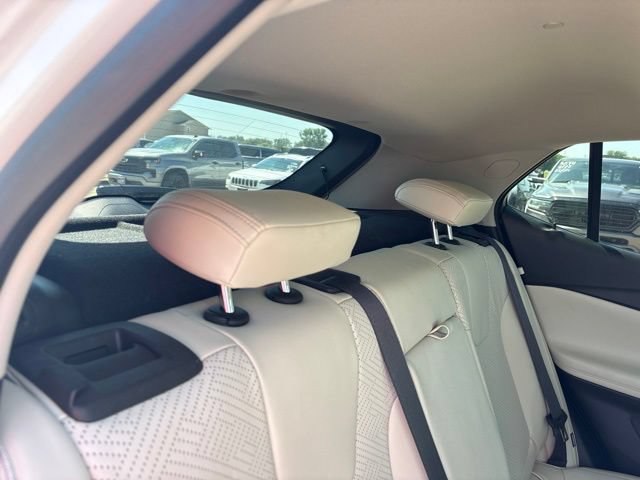 Used 2023 Buick Encore GX Essence w/ Experience Buick Package AWD/4WD image 40