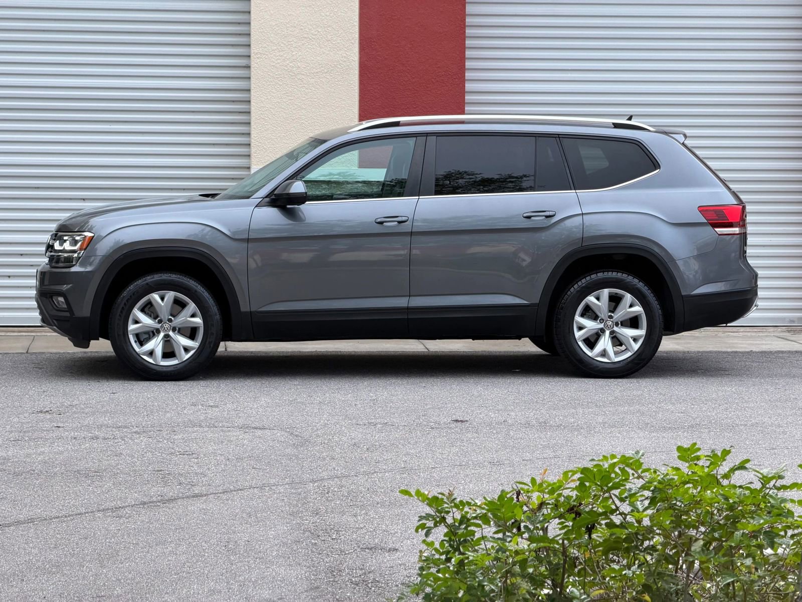 Used 2018 Volkswagen Atlas SE image 12
