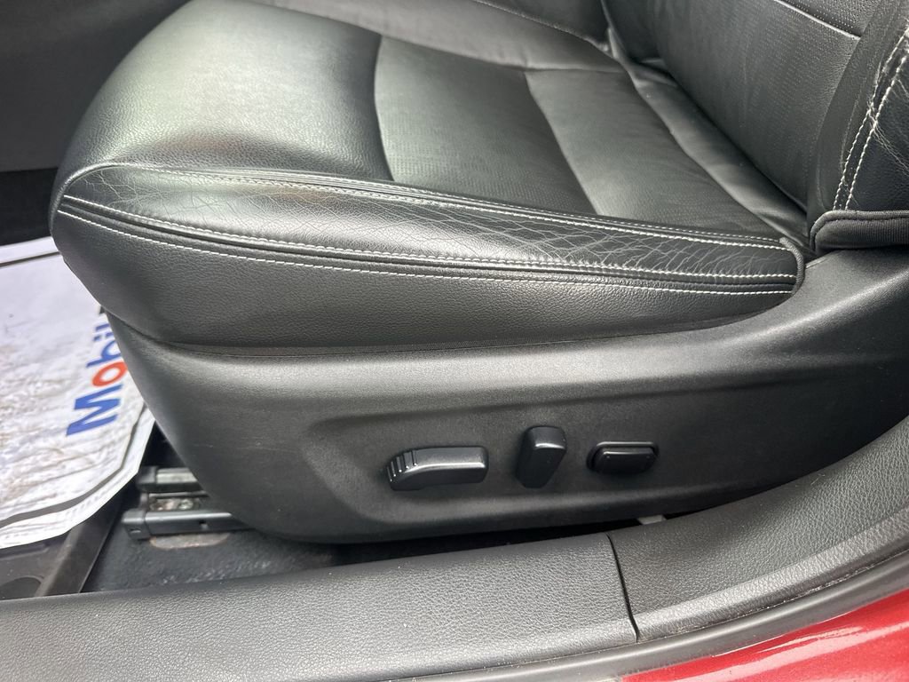 Used 2019 Nissan Altima 2.5 Platinum AWD/4WD image 12