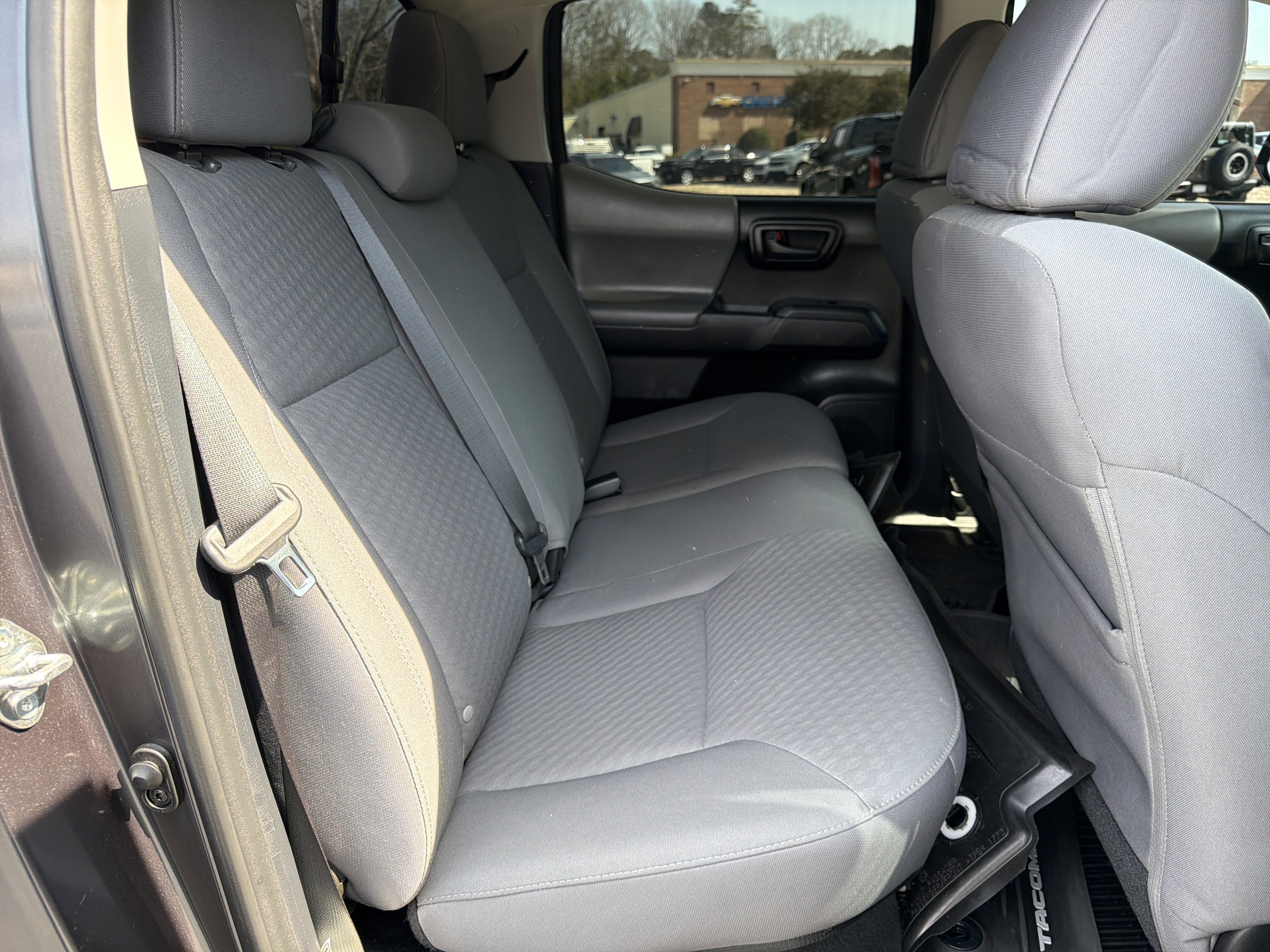 Used 2021 Toyota Tacoma SR AWD/4WD image 15
