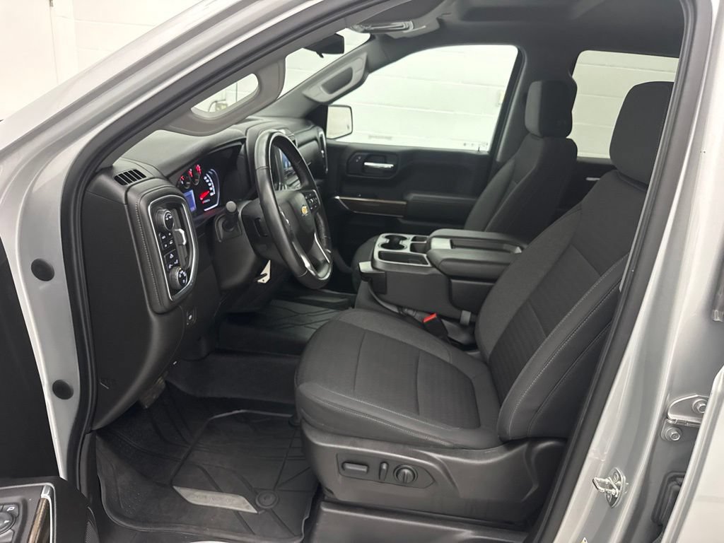 Used 2022 Chevrolet Silverado 1500 LT w/ Fleet Comfort Package AWD/4WD image 18