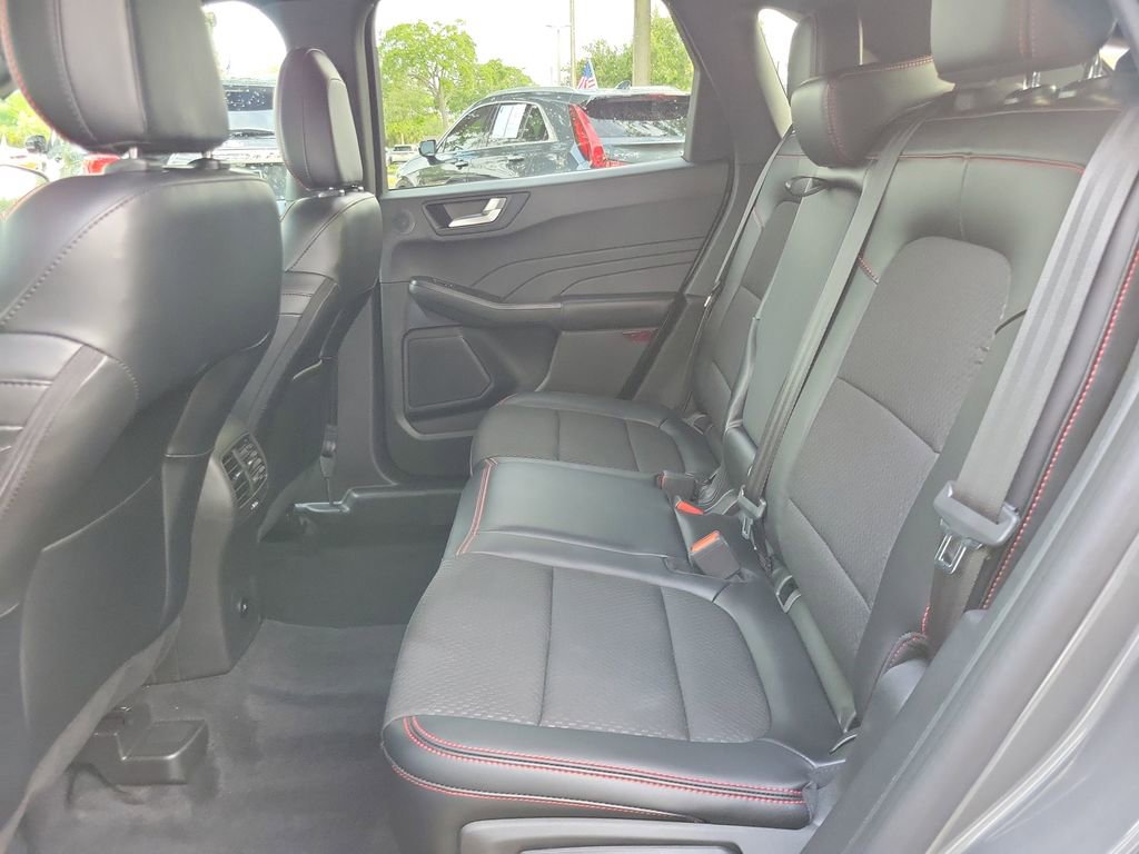 Certified 2023 Ford Escape ST-Line Select w/ Tech Pack #2 AWD/4WD image 8