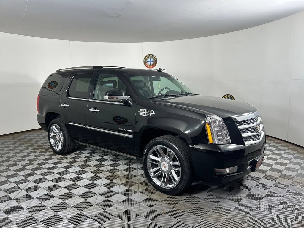 Used 2013 Cadillac Escalade Platinum AWD/4WD image 16