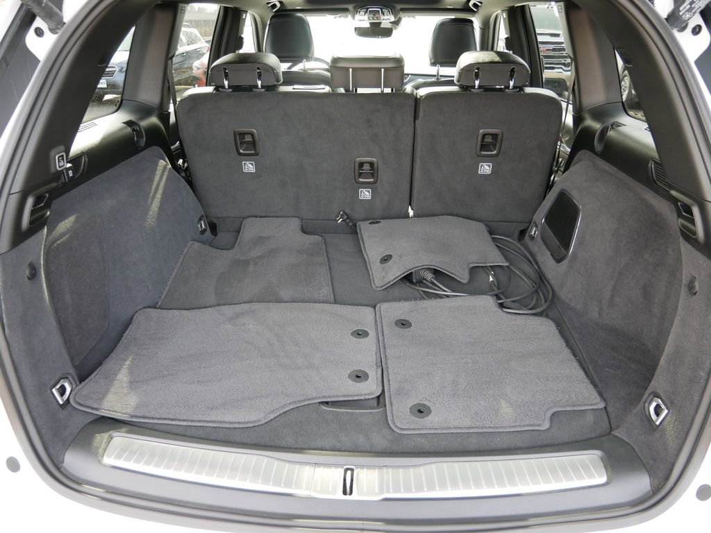 Used 2023 Jeep Grand Cherokee Overland image 10