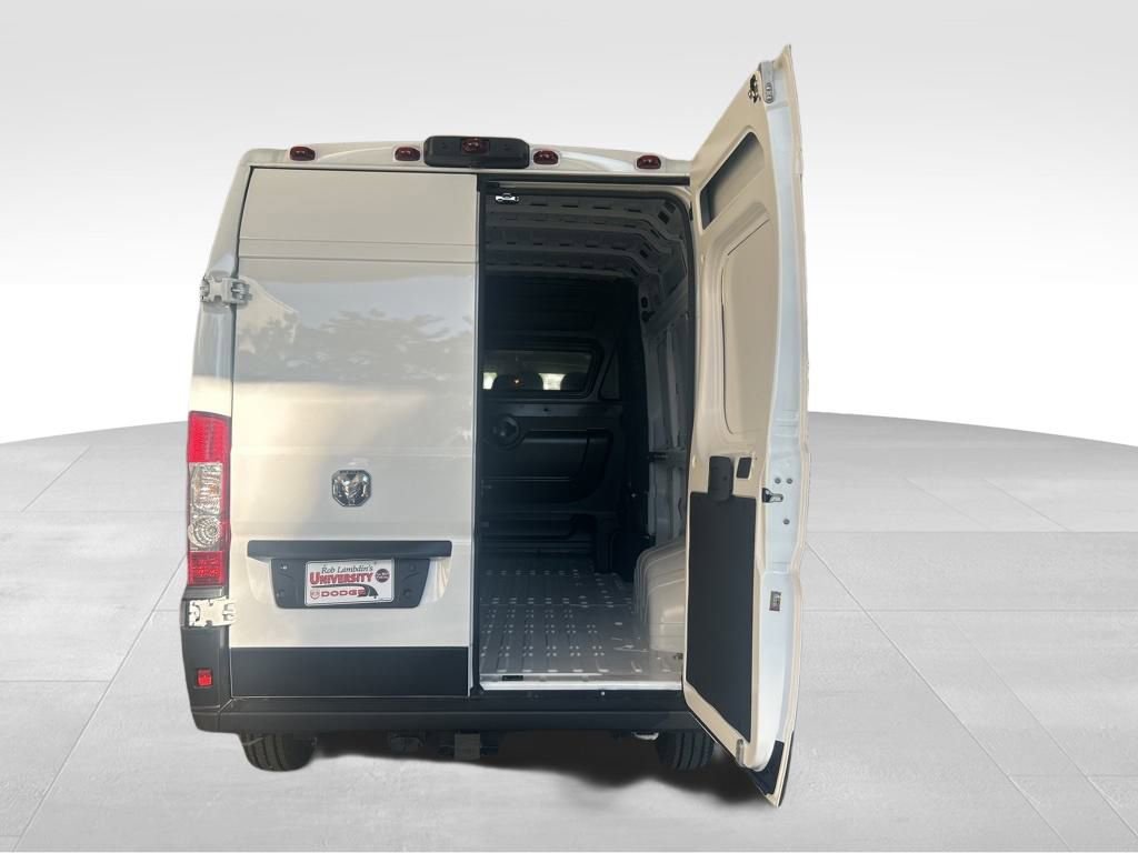New 2025 RAM ProMaster 3500 w/ Crew Van Package image 25