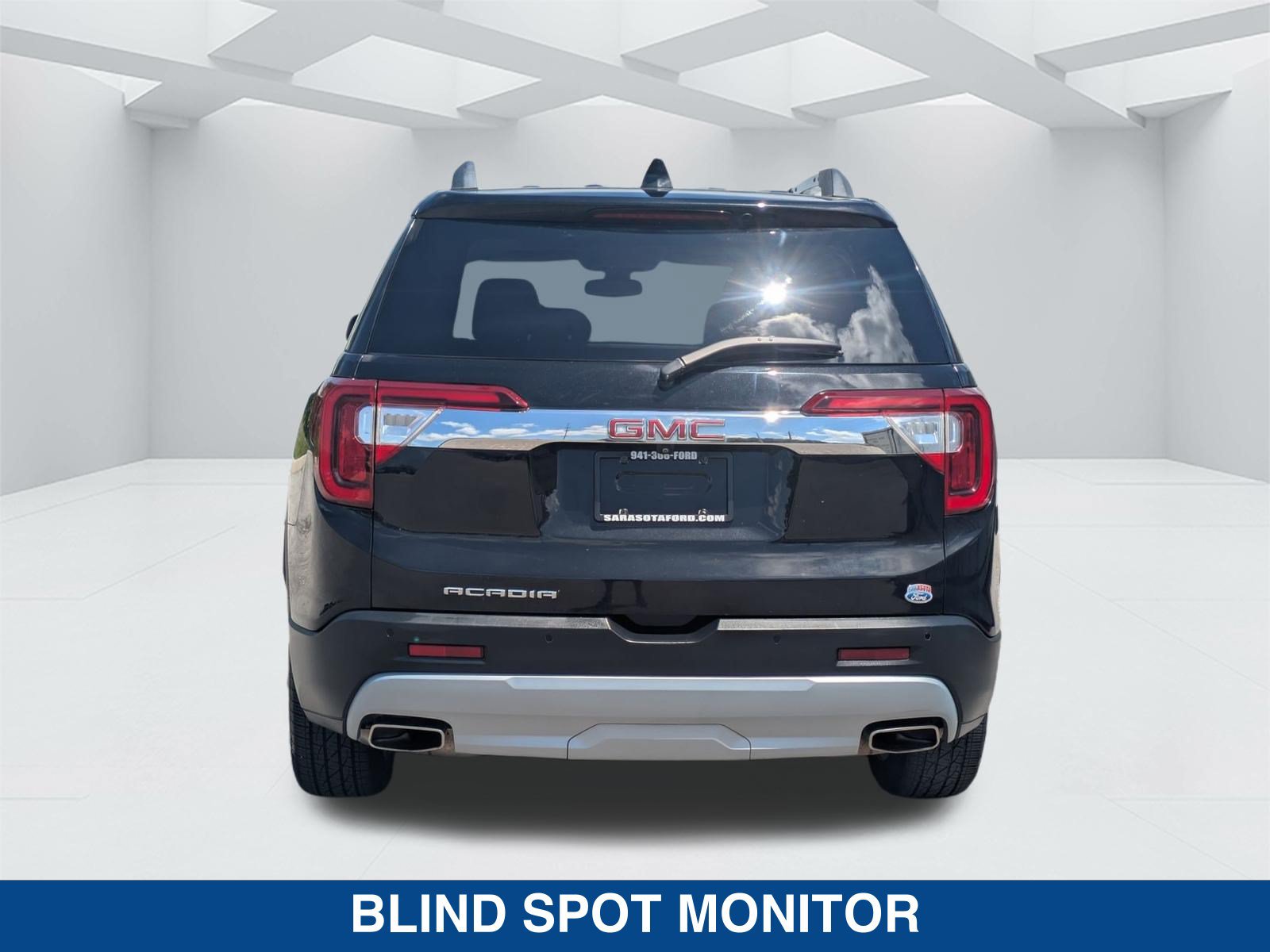 Used 2020 GMC Acadia SLT w/ Driver Alert Package II FWD image 6