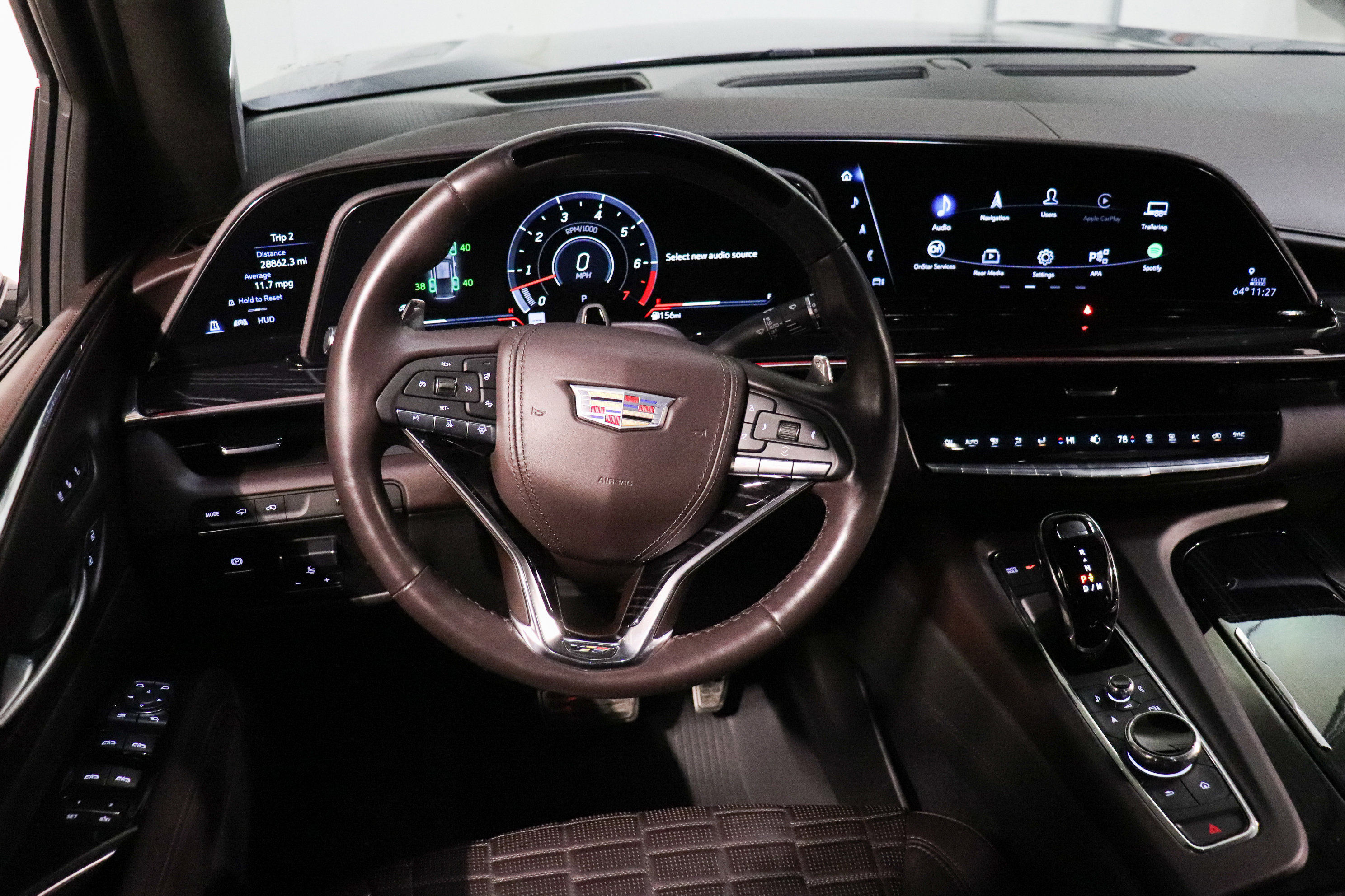 Used 2024 Cadillac Escalade ESV V w/ LPO, ONYX Package image 28