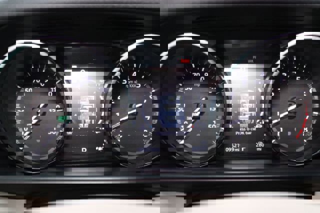 Used 2017 Land Rover Discovery HSE image 21