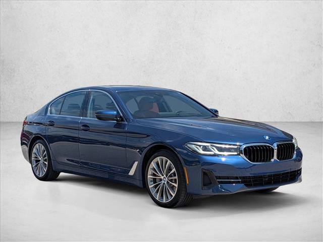 Certified 2023 BMW 530e xDrive w/ Premium Package AWD/4WD image 3