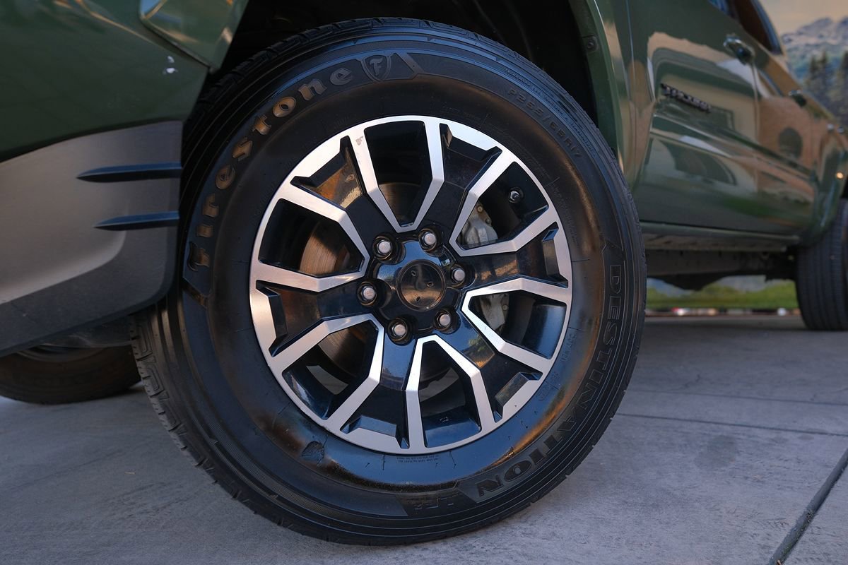 Used 2021 Toyota Tacoma TRD Sport w/ Technology Package image 49