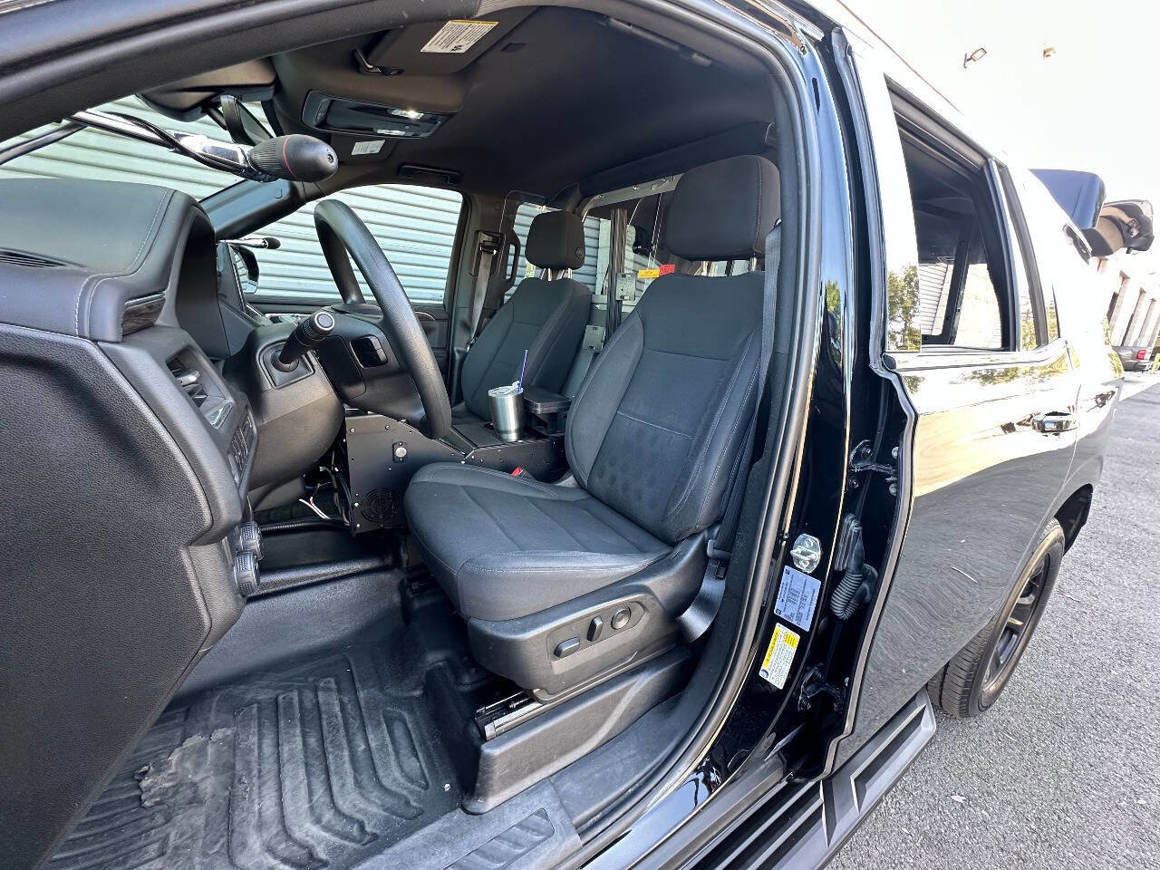Used 2022 Chevrolet Tahoe 2WD image 11