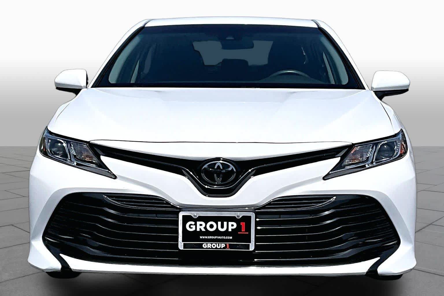 Used 2018 Toyota Camry LE FWD image 4
