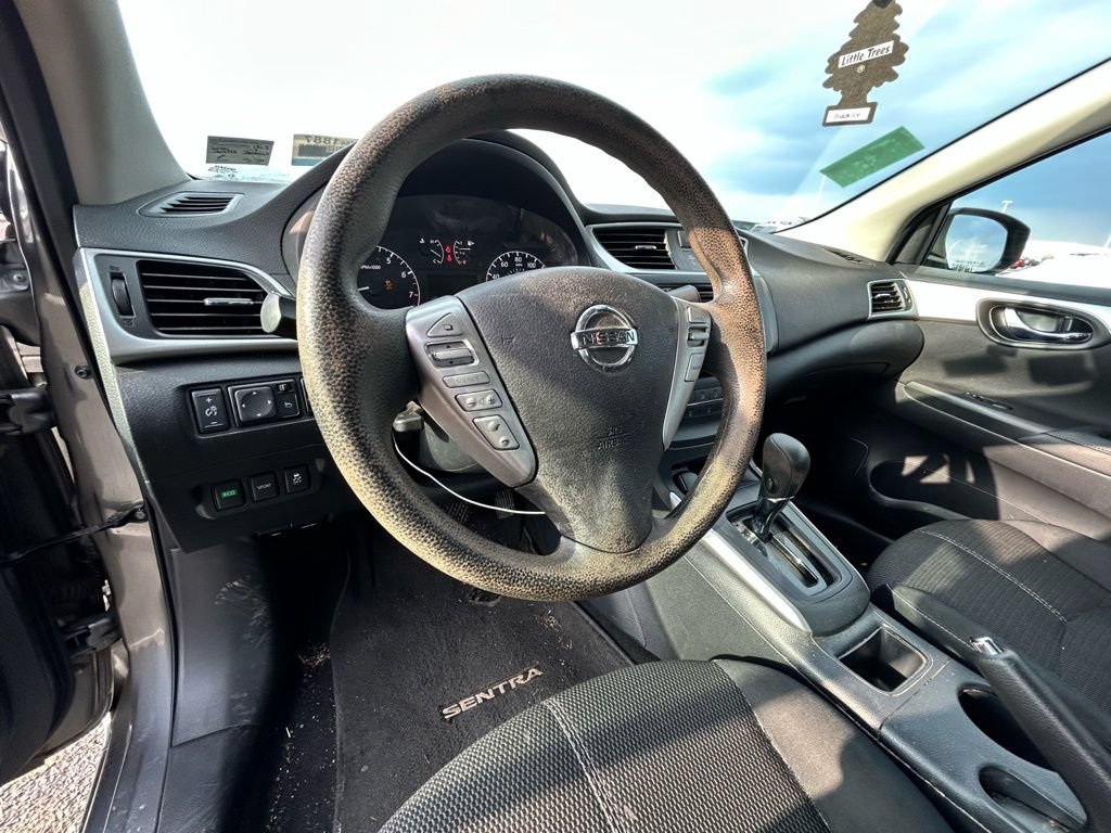 Used 2017 Nissan Sentra S FWD image 9
