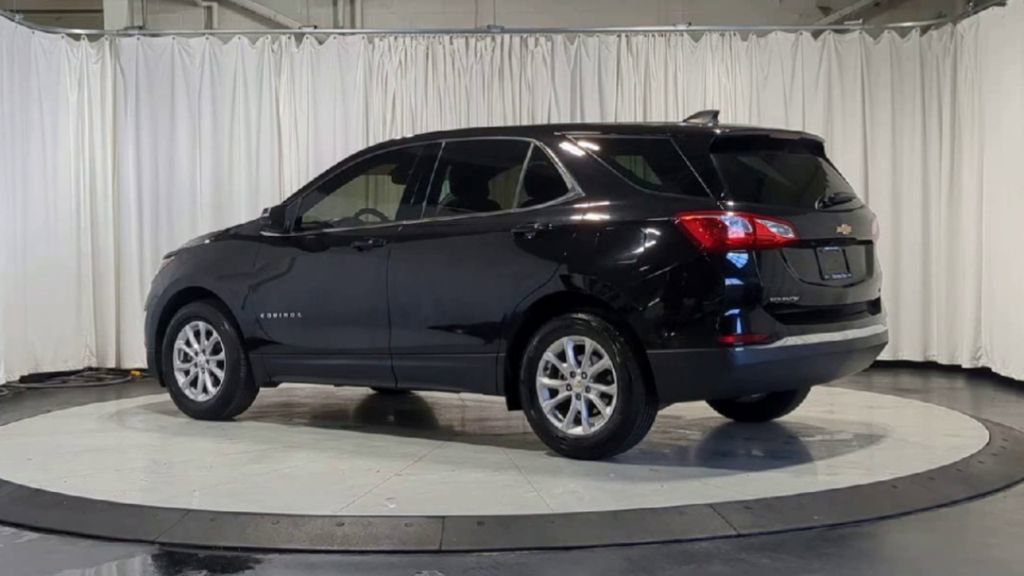 Used 2018 Chevrolet Equinox LT FWD image 8