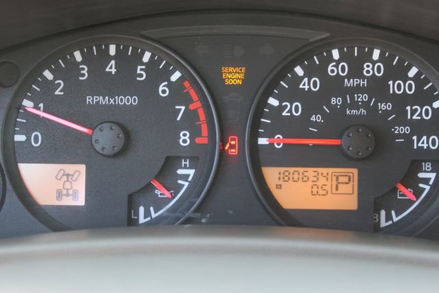 Used 2005 Nissan Frontier SE image 9