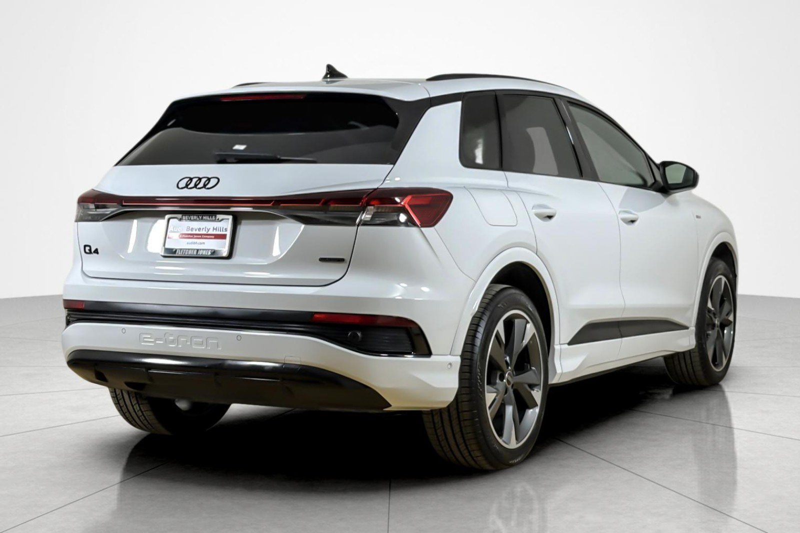 Certified 2023 Audi Q4 e-tron Premium Plus w/ Premium Plus AWD/4WD image 5