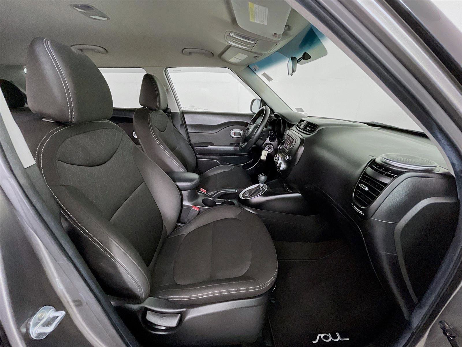 Used 2018 Kia Soul image 27