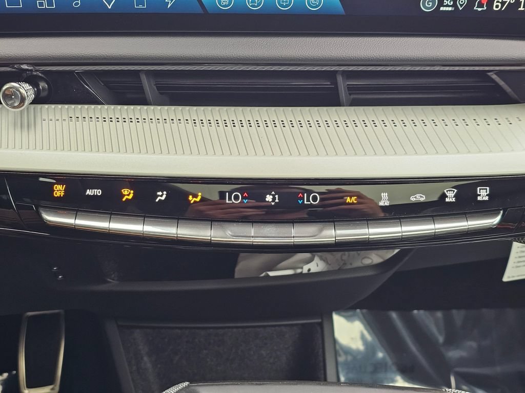 New 2026 Cadillac Optiq Sport 1 AWD/4WD image 31