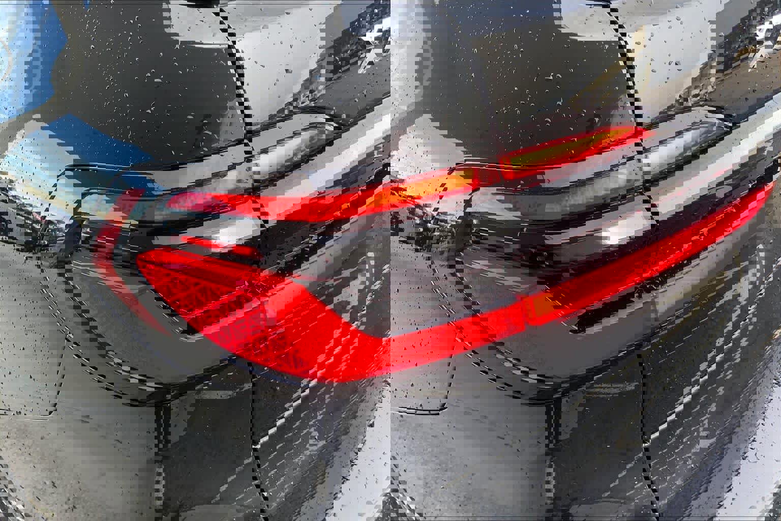 Certified 2024 BMW X7 M60i w/ Executive Package image 27