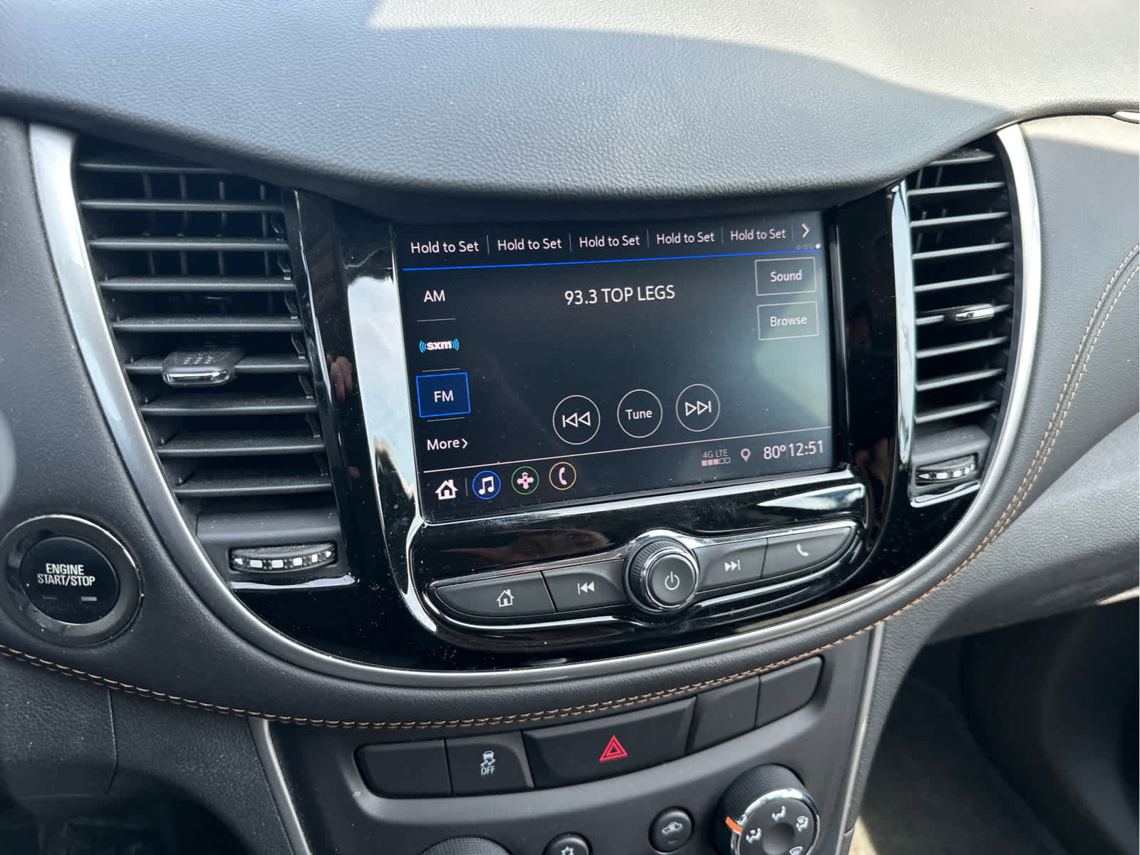 Certified 2022 Chevrolet Trax LT w/ Driver Confidence Package image 9