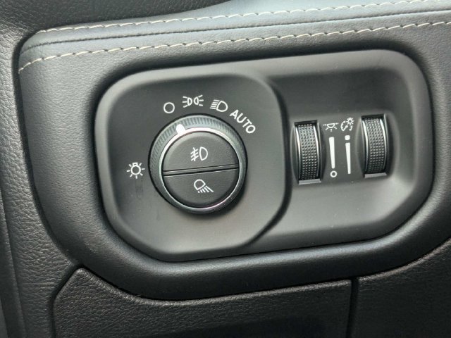 New 2026 RAM 1500 Limited AWD/4WD image 25