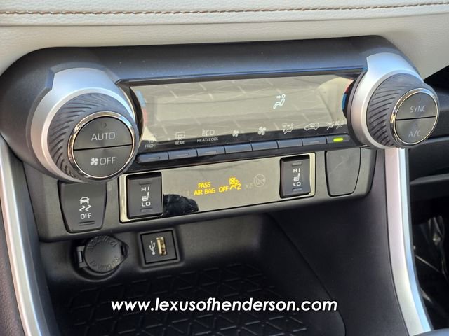 Used 2025 Toyota RAV4 XLE w/ Weather Package AWD/4WD image 28