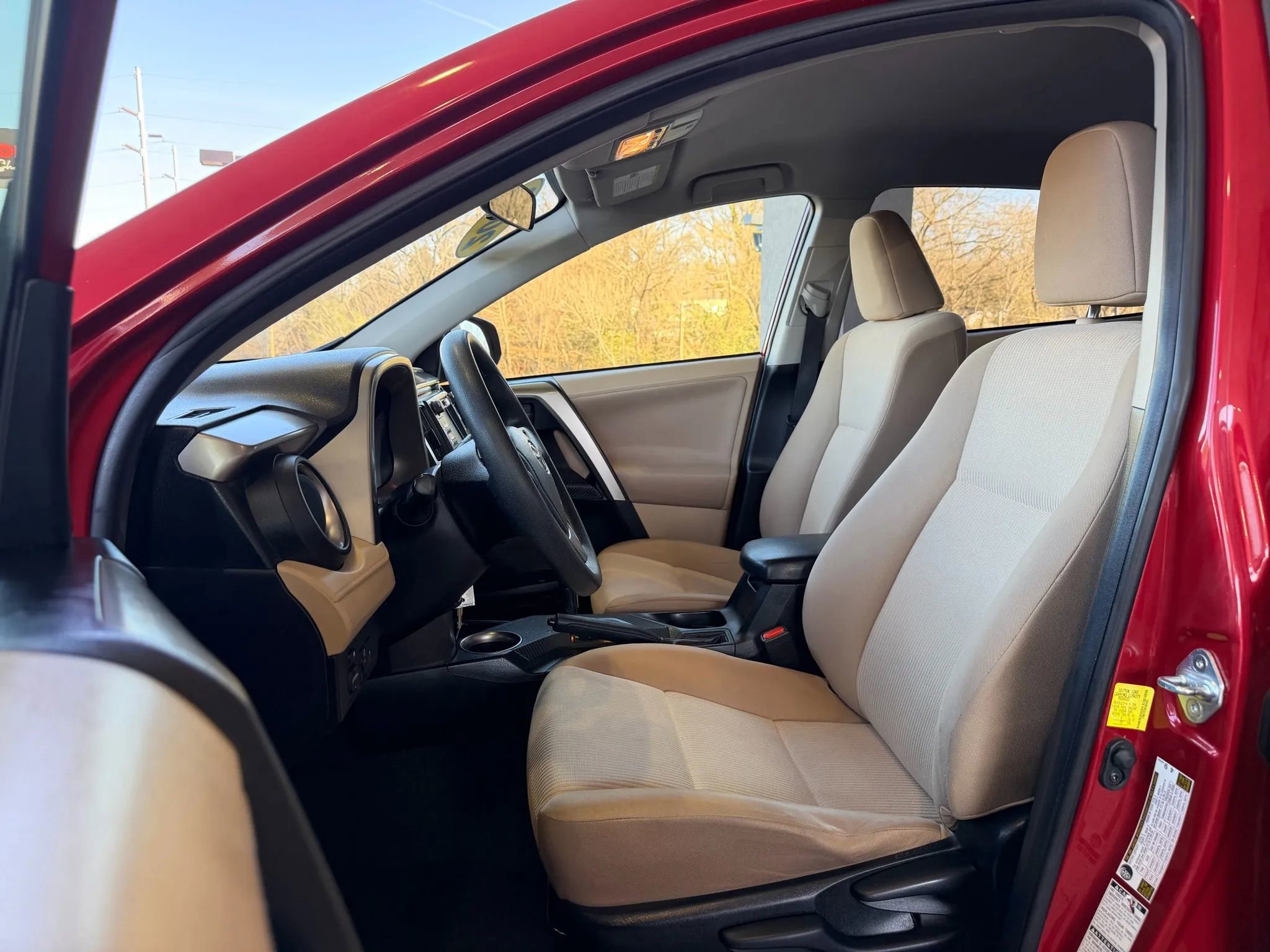 Used 2013 Toyota RAV4 LE image 8