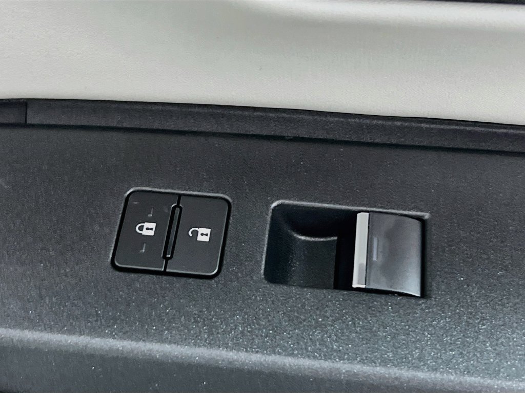 New 2026 Toyota RAV4 Limited AWD/4WD image 28