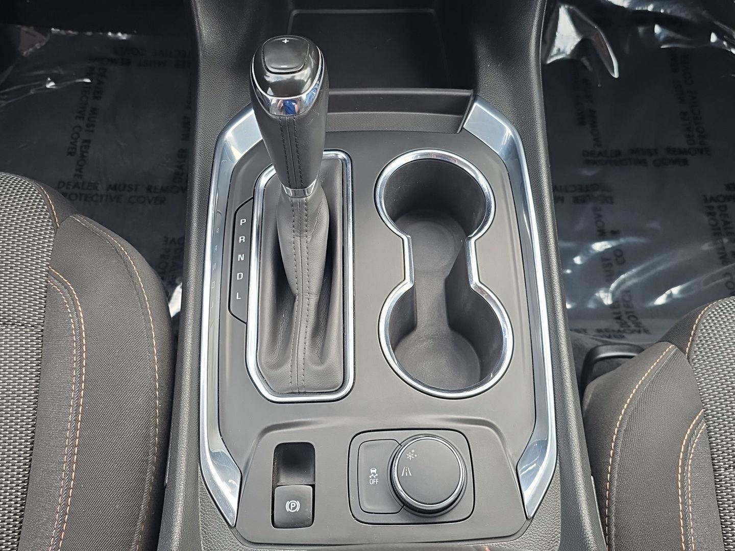 Used 2018 Chevrolet Traverse LT FWD image 14