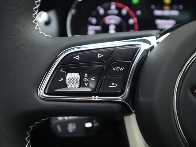 Used 2025 Bentley Bentayga Extended Wheelbase AWD/4WD image 11