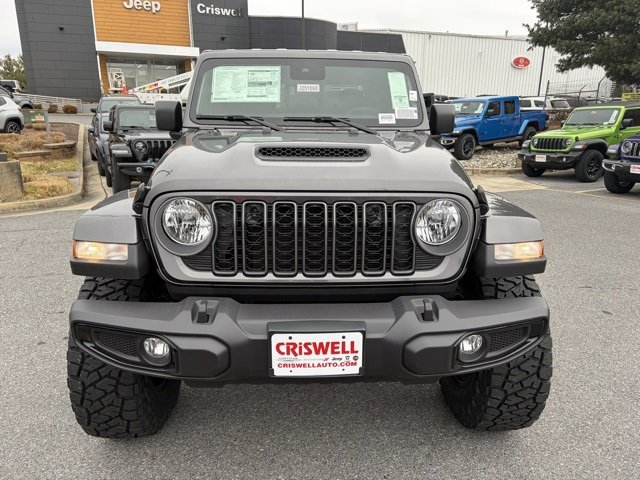 New 2025 Jeep Gladiator Sport image 10