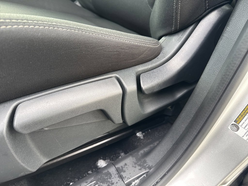 Used 2024 Nissan Rogue S image 11