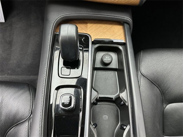 Certified 2023 Volvo XC90 T8 Plus image 20