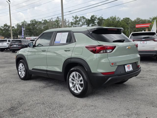 Used 2025 Chevrolet TrailBlazer LS w/ LS Convenience Package FWD image 3