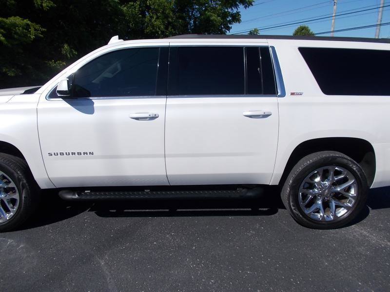 Used 2018 Chevrolet Suburban LT AWD/4WD image 7