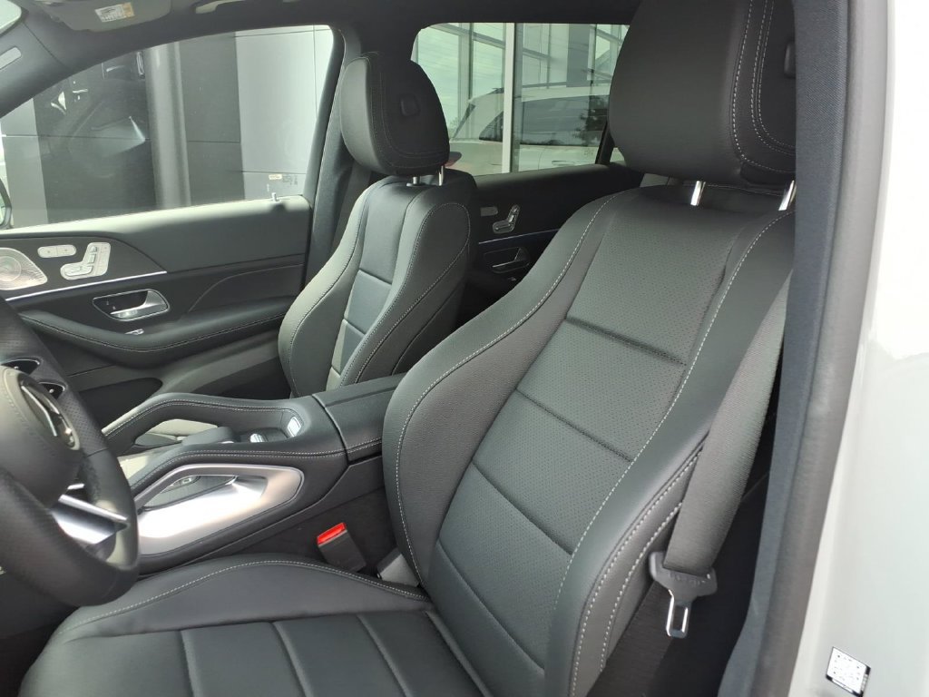 New 2026 Mercedes-Benz GLS 450 4MATIC image 13