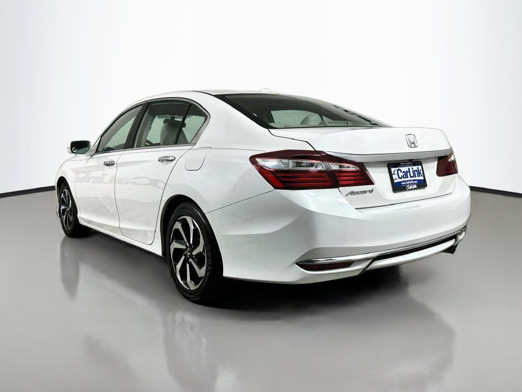 Used 2016 Honda Accord EX image 5