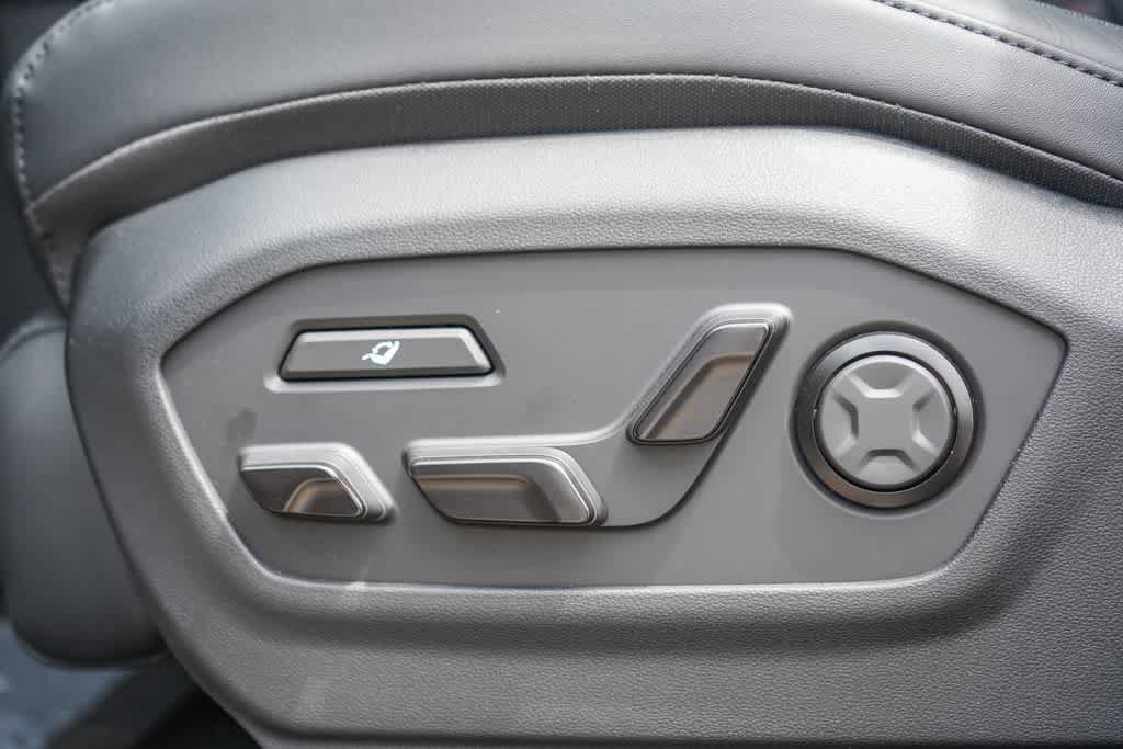 New 2026 Hyundai Santa Fe Calligraphy FWD image 21