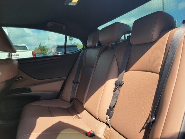 Used 2023 Lexus ES 350 w/ Premium Package FWD image 26