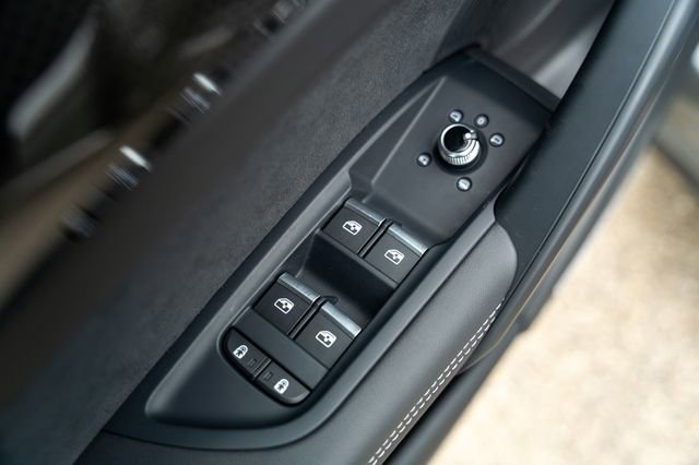 Used 2024 Audi SQ5 Premium Plus image 25