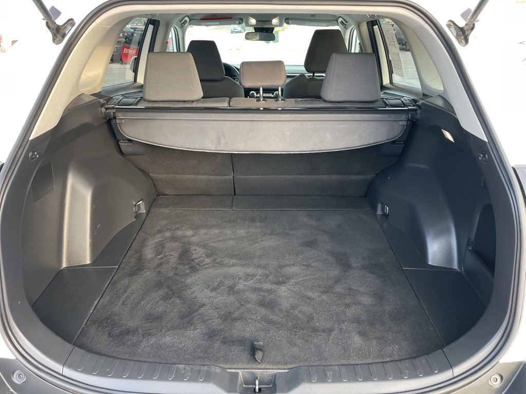 Used 2025 Toyota RAV4 XLE image 15