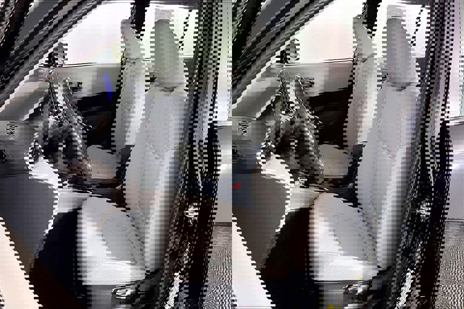 Used 2025 Toyota Corolla Cross L image 7