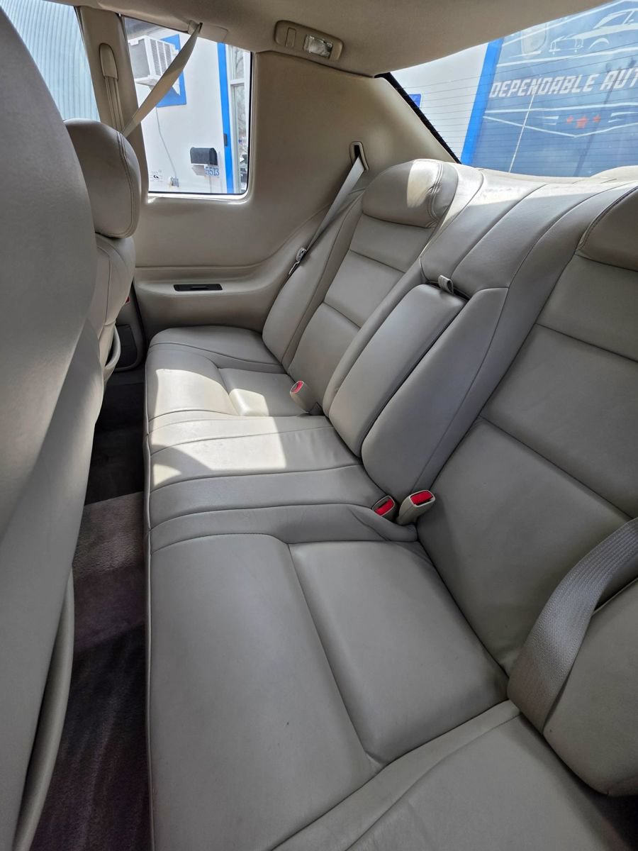 Used 2000 Cadillac Eldorado ESC w/ Comfort/Convenience Pkg FWD image 10