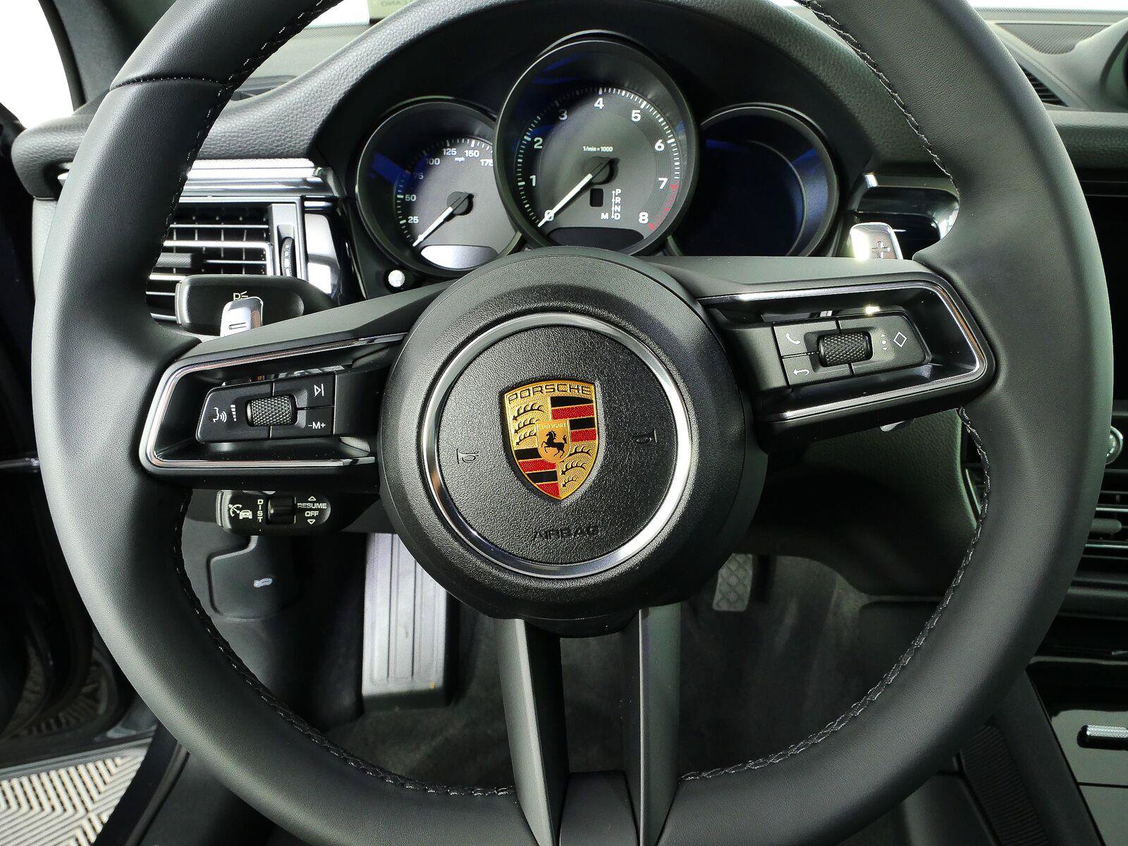New 2026 Porsche Macan Turbo AWD/4WD image 10