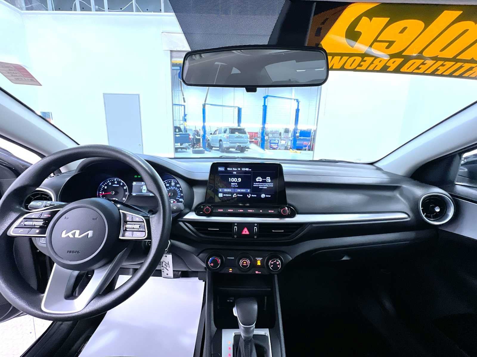 Used 2024 Kia Forte LXS w/ LXS Technology Package FWD image 23
