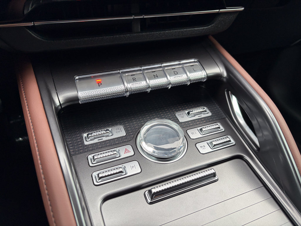 New 2026 Lincoln Nautilus Reserve w/ Jet Appearance Package AWD/4WD image 39