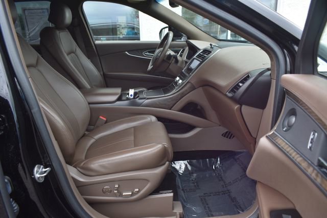 Used 2018 Lincoln MKX Reserve w/ Driver Assistance Package AWD/4WD image 49