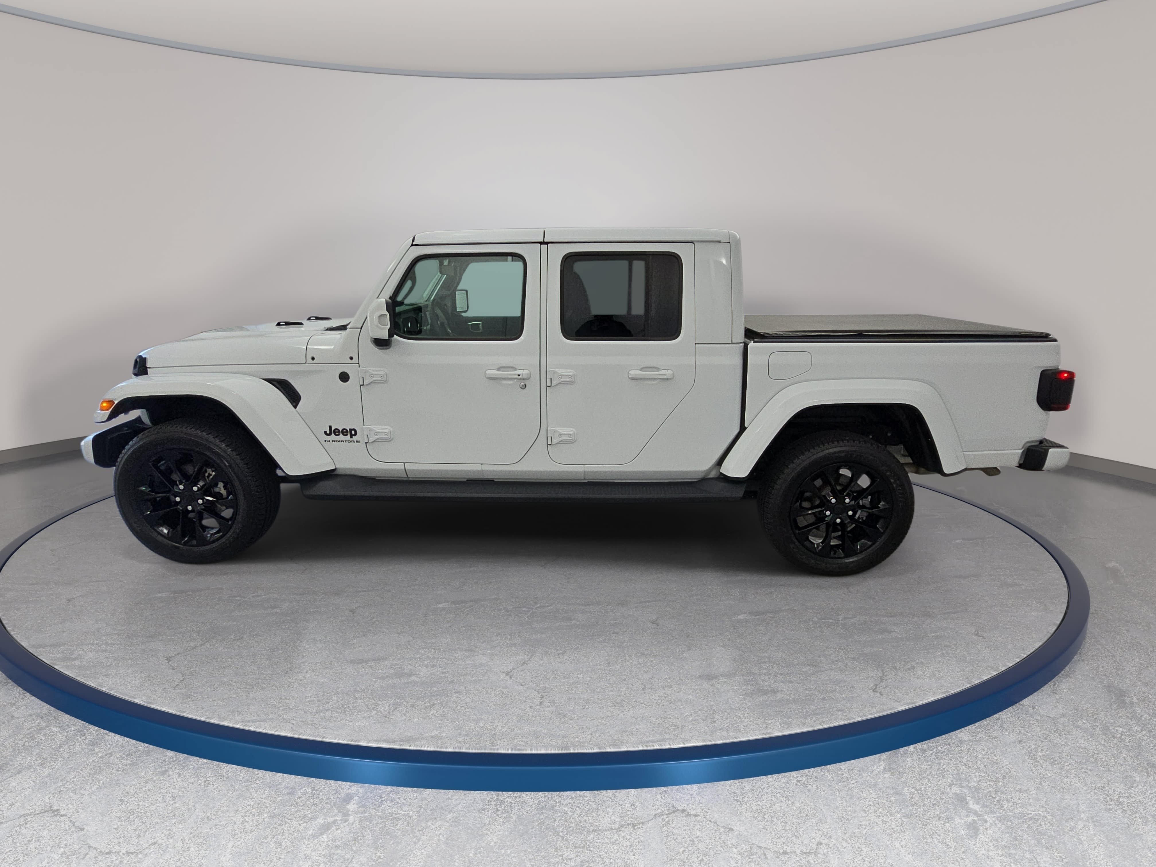Used 2023 Jeep Gladiator Overland AWD/4WD image 8
